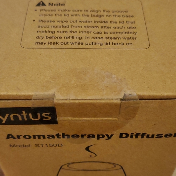 NEW SYNTUS Aromatherapy Diffuser - Picture 3 of 5